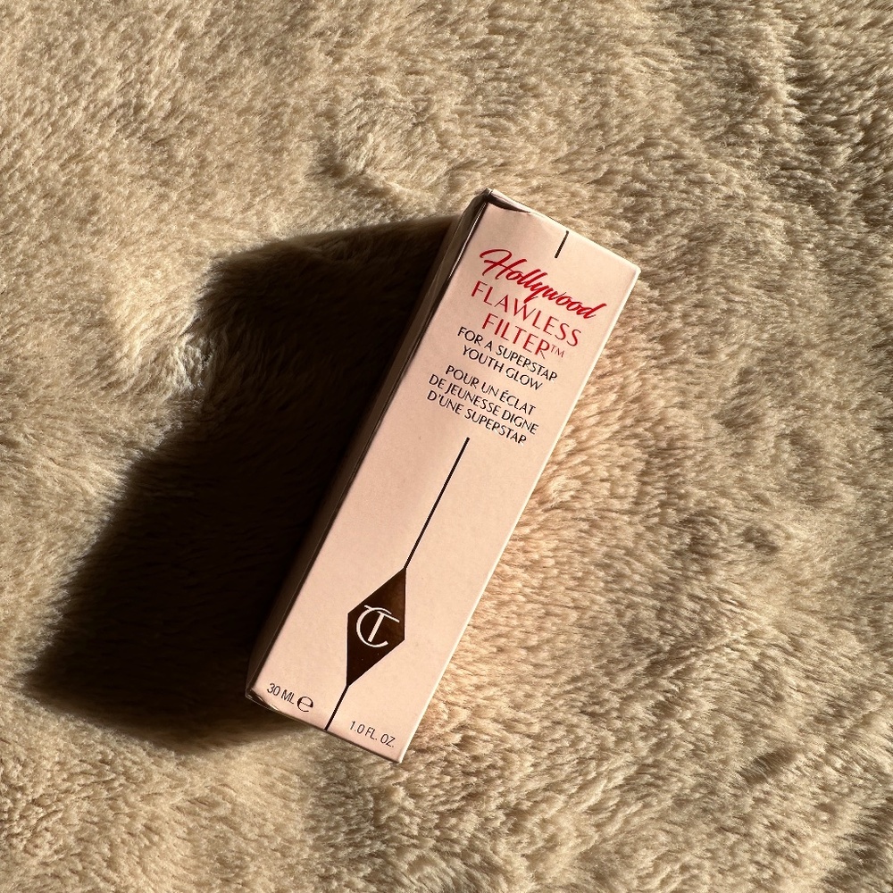 Charlotte Tilbury Hollywood Flawless Filter (Shade 7)